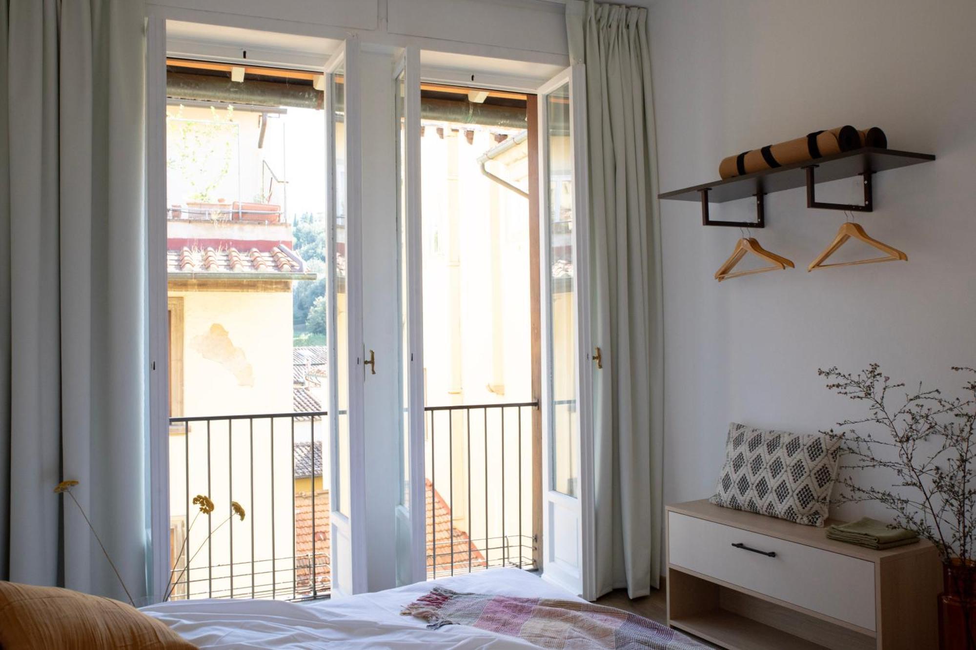 Bob W Ponte Vecchio Apartment Florence Exterior photo